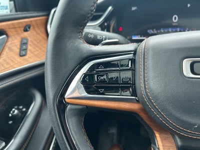 2022 Jeep Grand Cherokee Summit Reserve W/Advanced ProTech and Luxury Tech Group