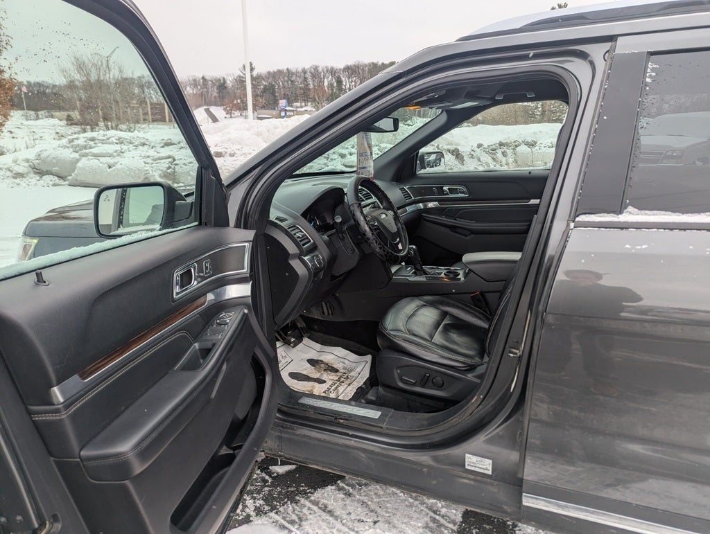 2019 Ford Explorer Limited 300A W/CLASS III TOW PACKAGE