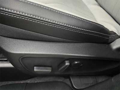 2026 Ford Escape Hybrid Platinum