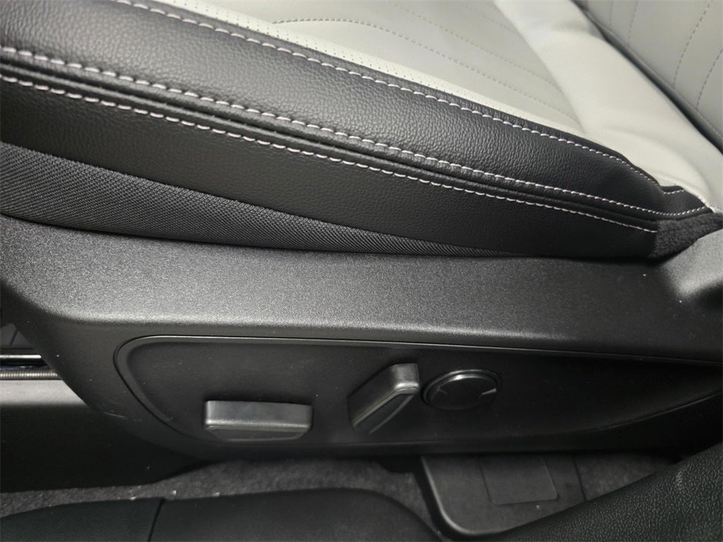 2026 Ford Escape Hybrid Platinum