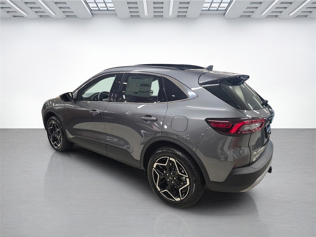 2026 Ford Escape Hybrid Platinum