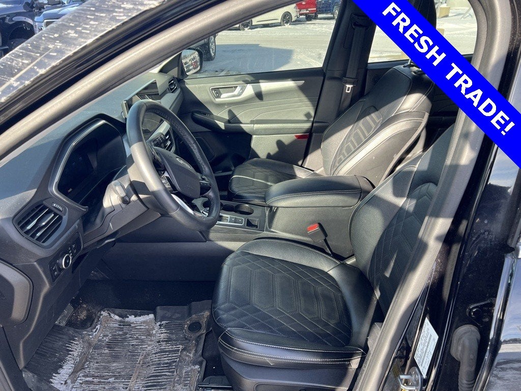 2023 Ford Escape Hybrid Platinum W/PREMIUM TECHNOLOGY PACKAGE