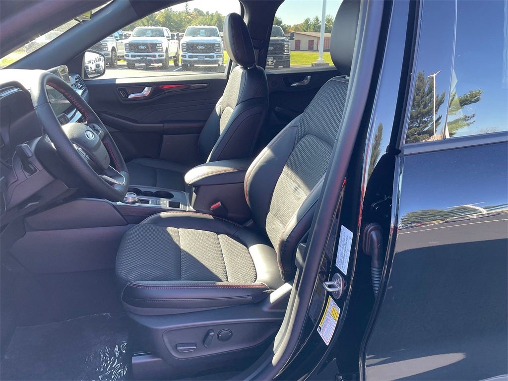 2026 Ford Escape ST-Line Select