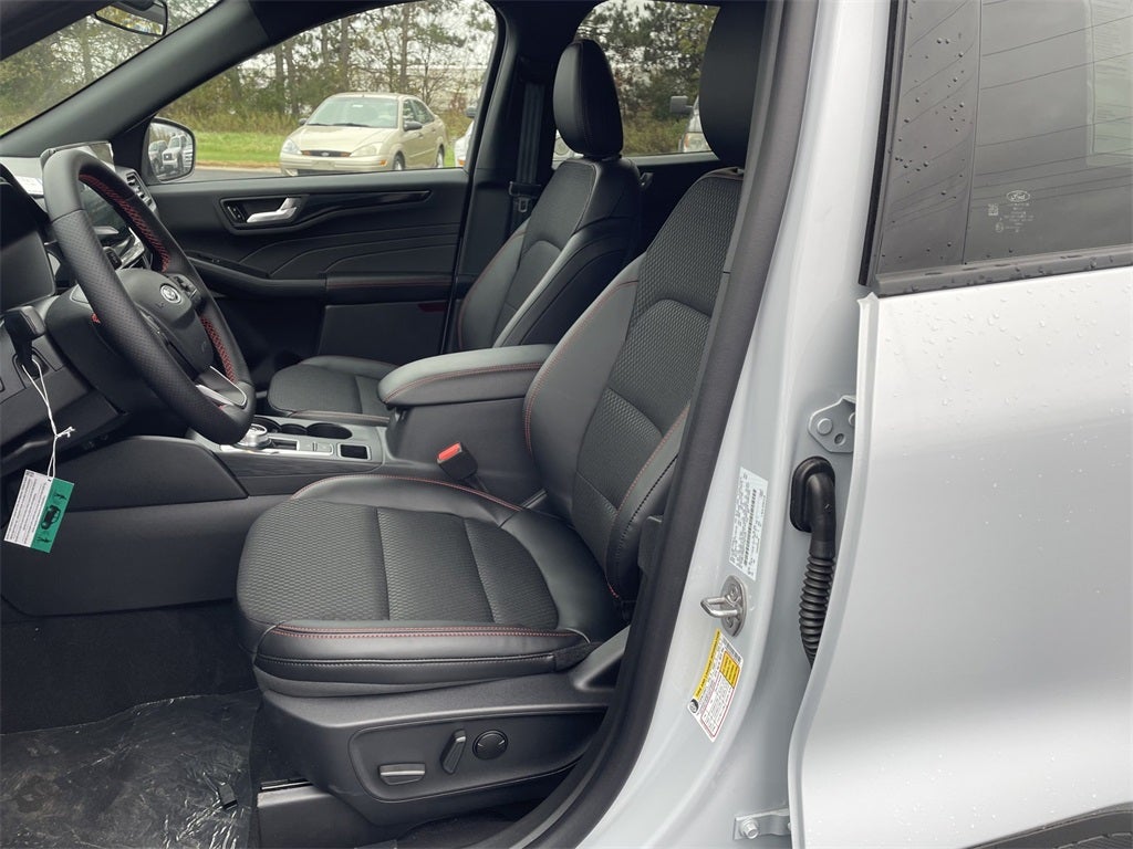 2026 Ford Escape Hybrid ST-Line Select