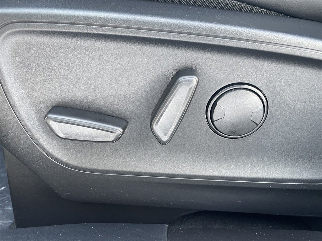 2026 Ford Escape Hybrid ST-Line Select