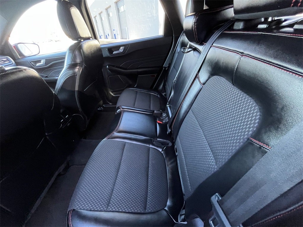 2023 Ford Escape Hybrid ST-Line Select TECH PACKAGE #1