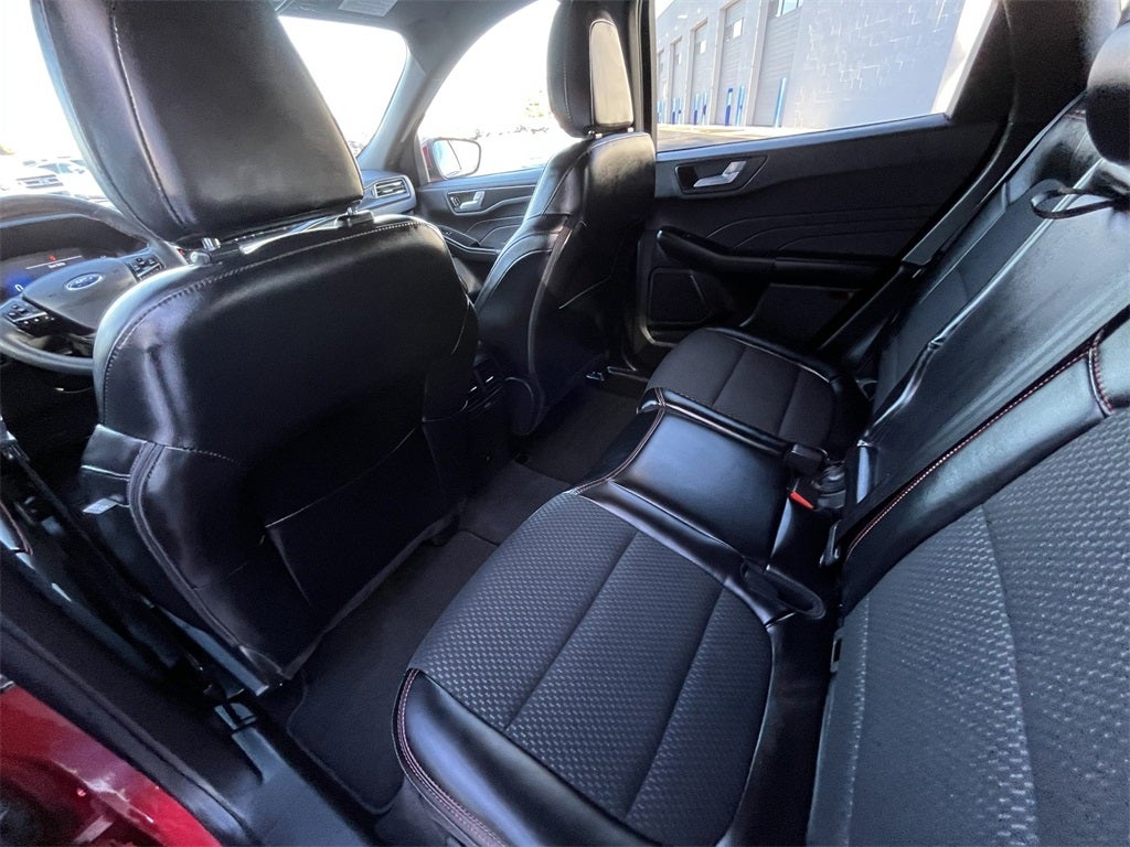 2023 Ford Escape Hybrid ST-Line Select TECH PACKAGE #1