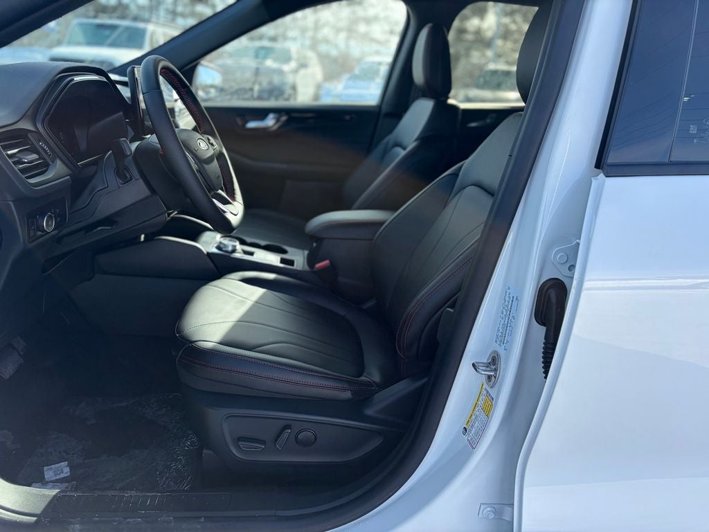 2026 Ford Escape ST-Line Elite