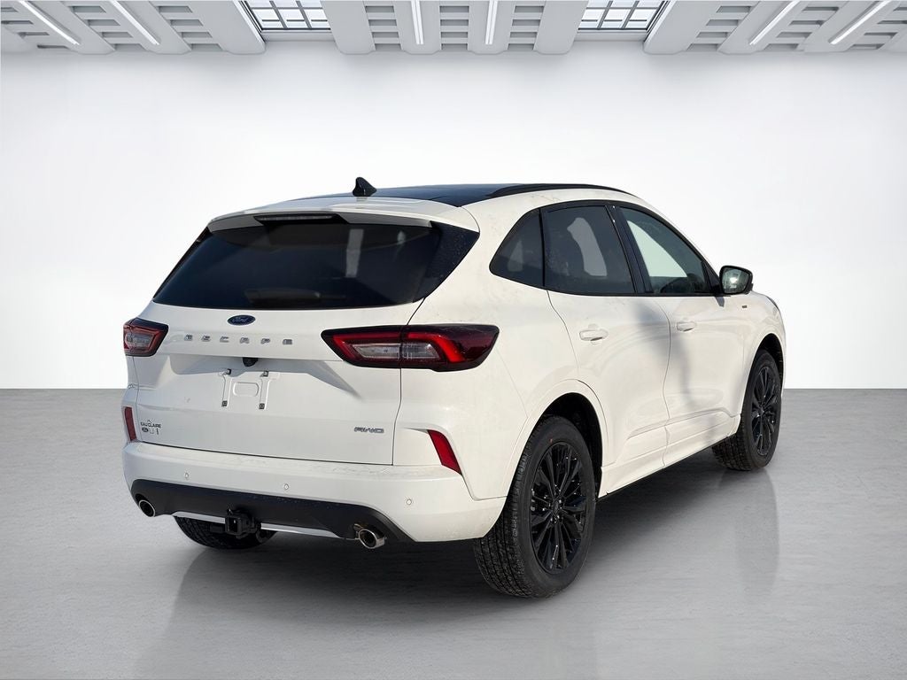 2026 Ford Escape ST-Line Elite