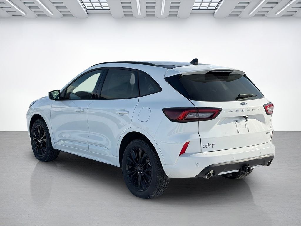 2026 Ford Escape ST-Line Elite