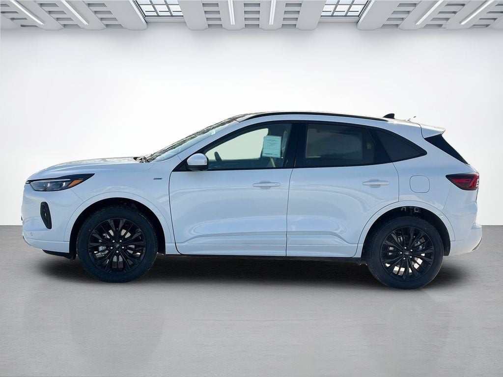 2026 Ford Escape ST-Line Elite