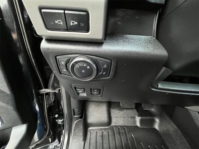 2020 Ford F-150 Lariat 502A BLACK APPEARANCE PACKAGE