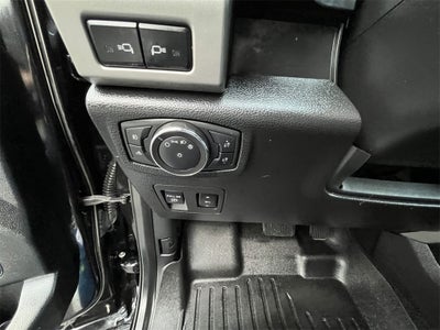 2020 Ford F-150 Lariat 502A BLACK APPEARANCE PACKAGE