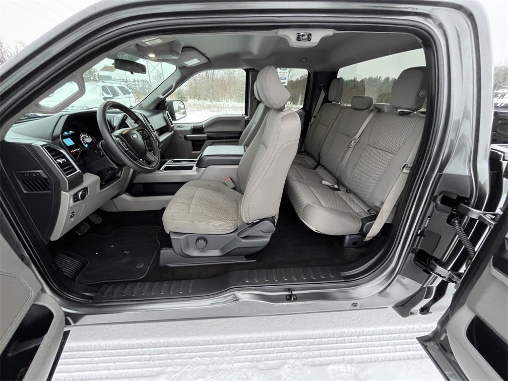 2015 Ford F-150 XLT 300A Base
