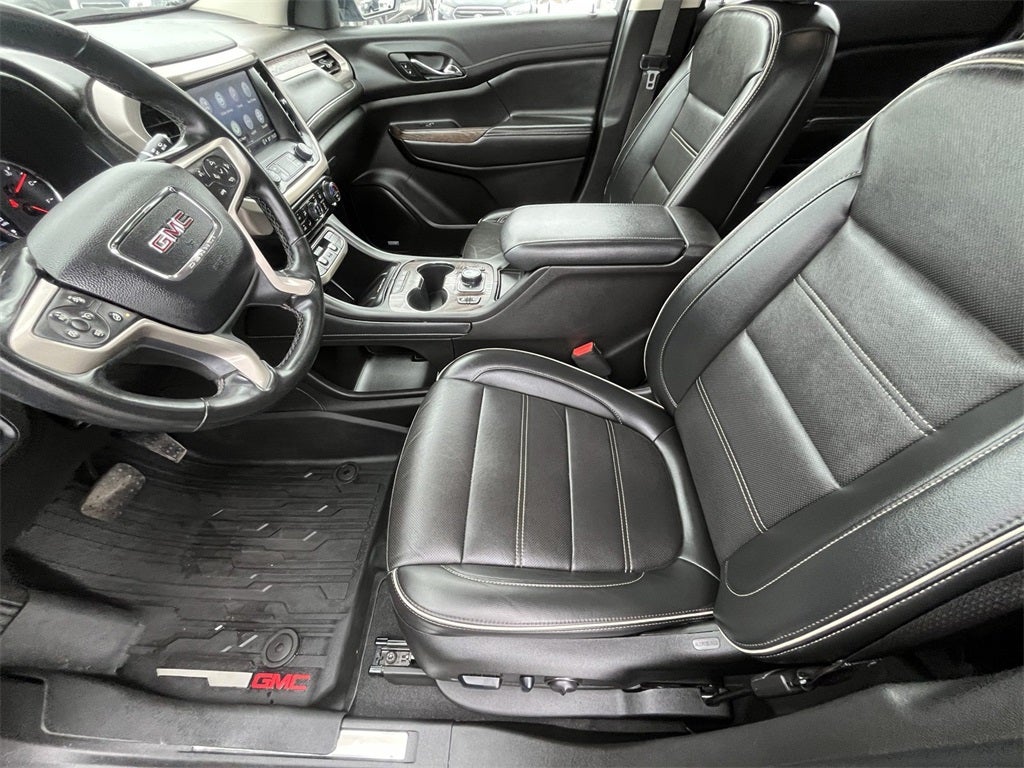 2023 GMC Acadia Denali Ultimate Package