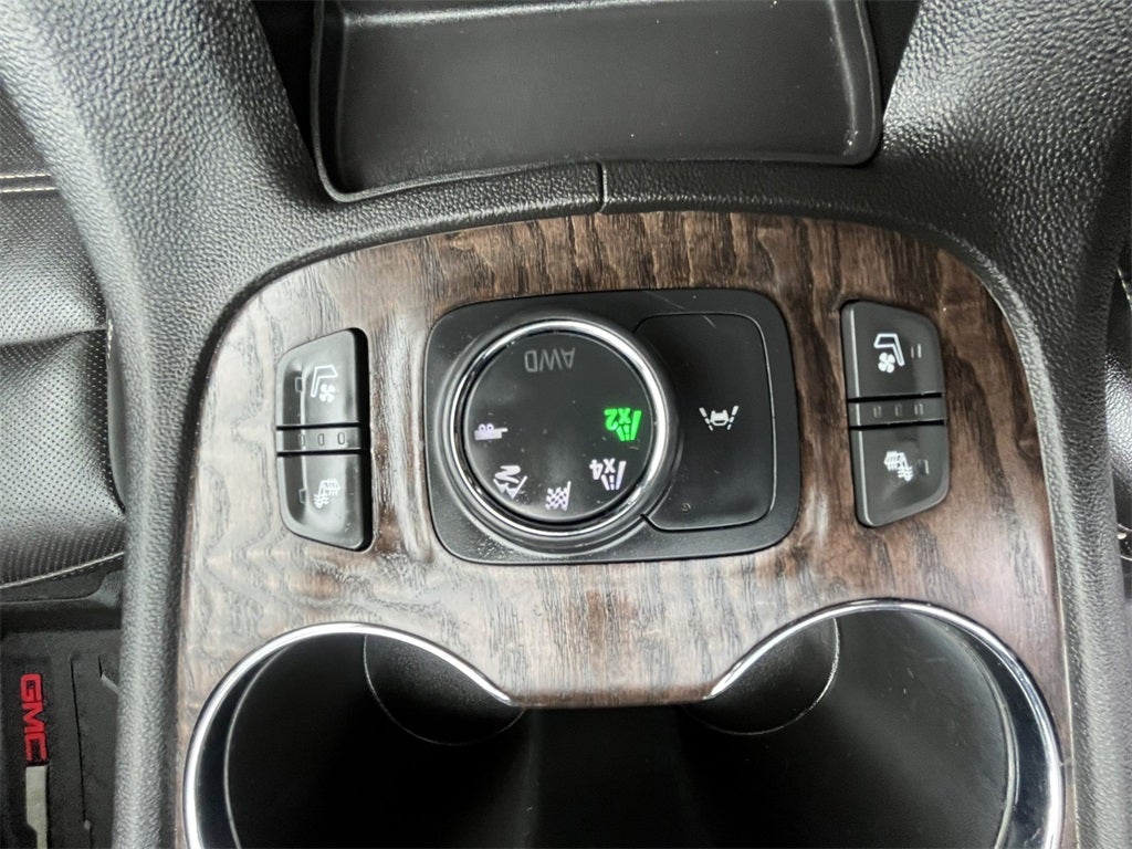 2023 GMC Acadia Denali Ultimate Package