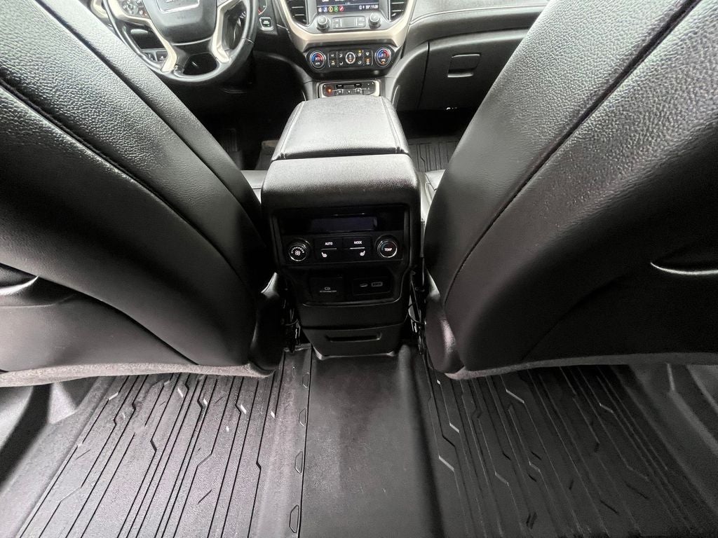 2023 GMC Acadia Denali Ultimate Package