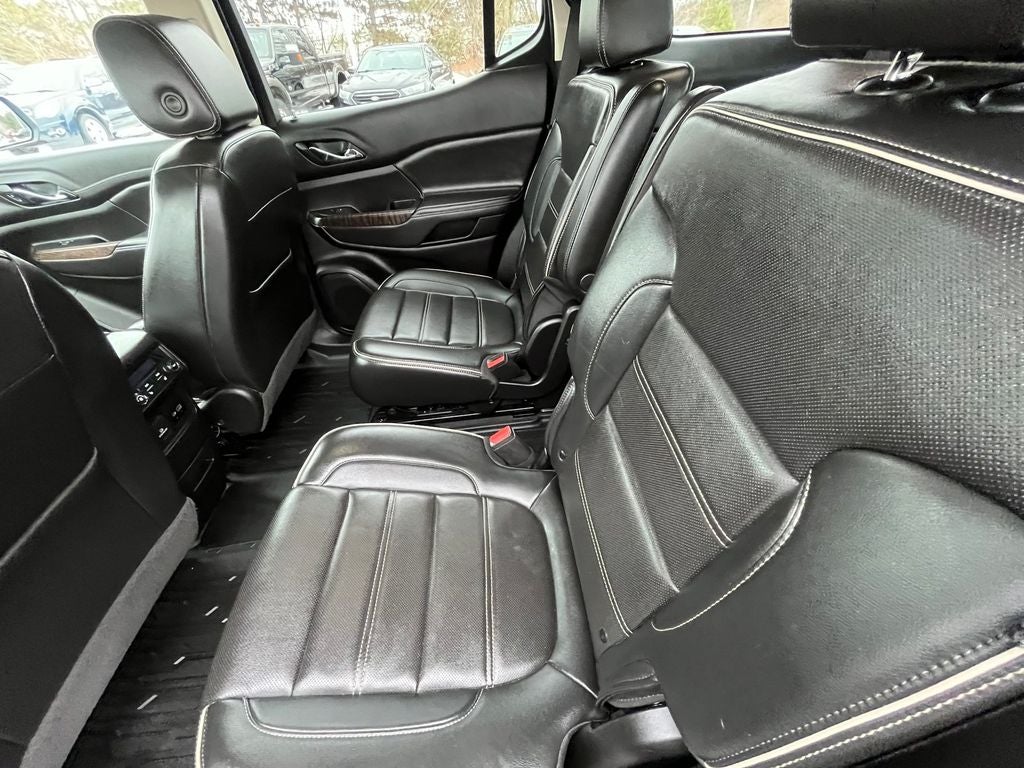 2023 GMC Acadia Denali Ultimate Package