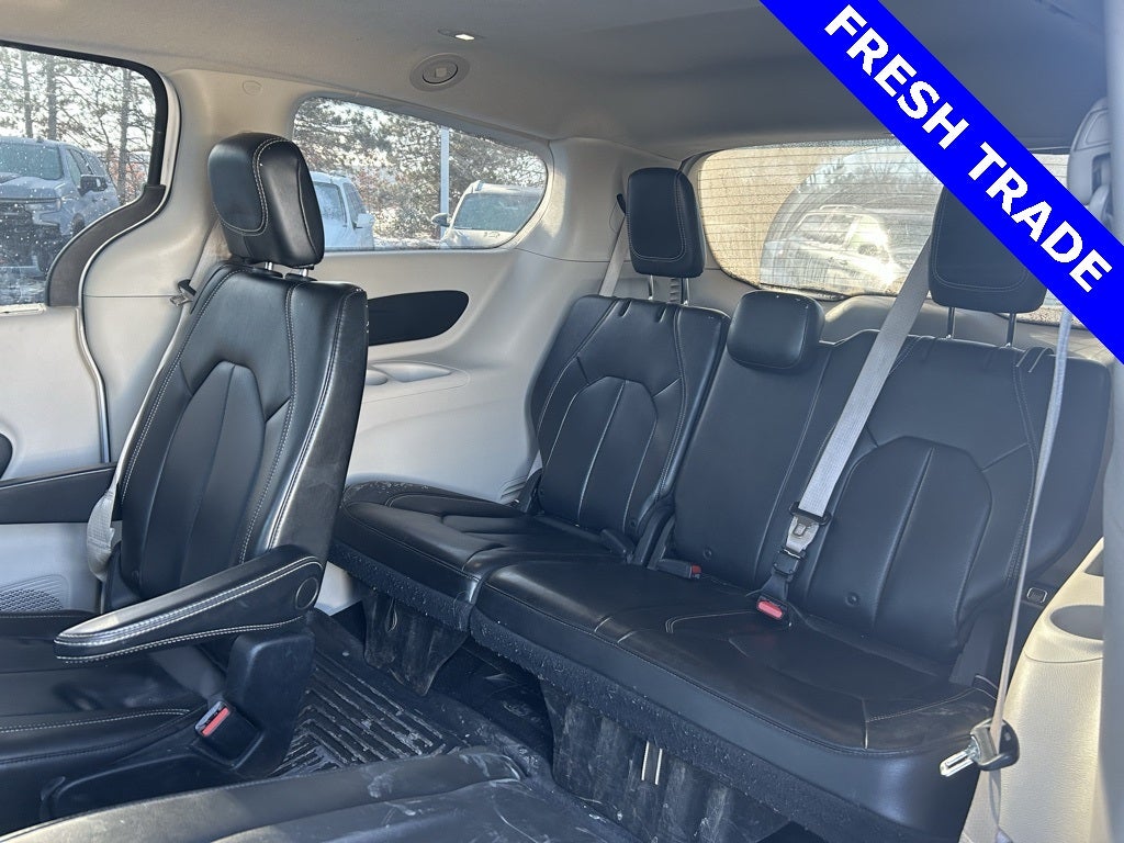 2021 Chrysler Voyager LXI