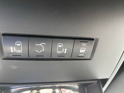 2020 Dodge Grand Caravan SXT W/2nd and 3rd Row Tow N Go