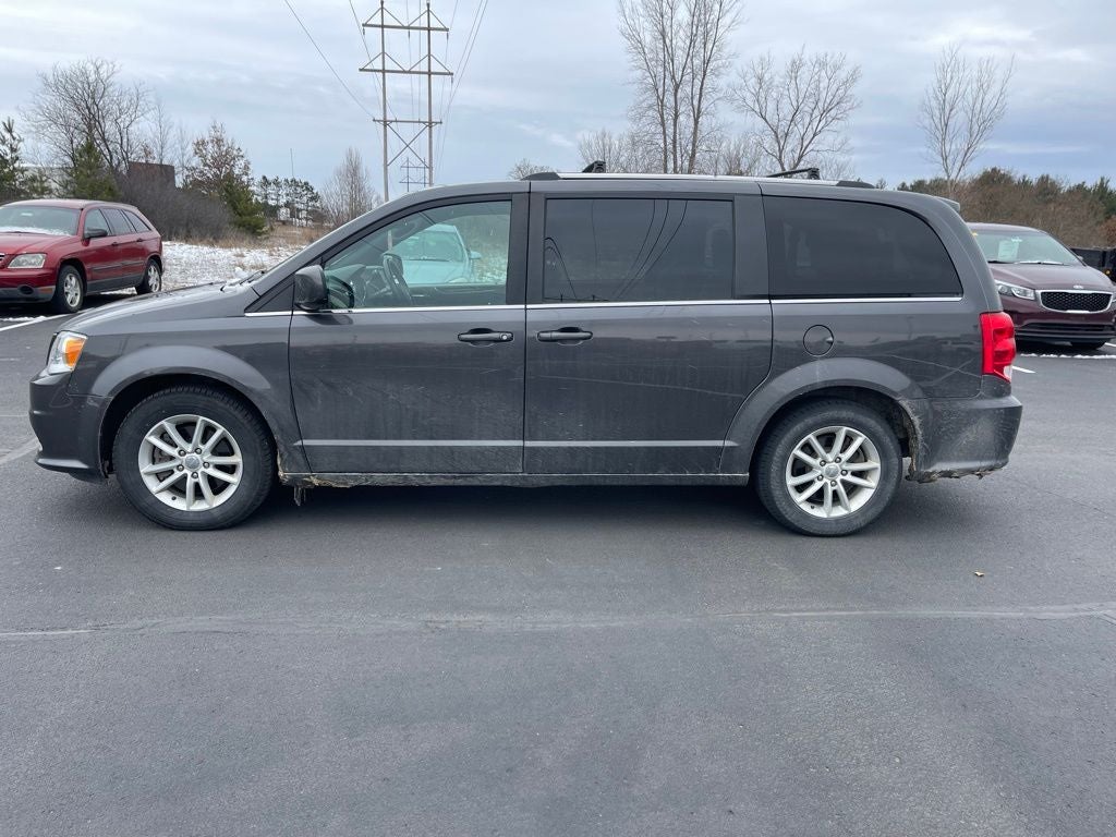 2020 Dodge Grand Caravan SXT W/2nd and 3rd Row Tow N Go