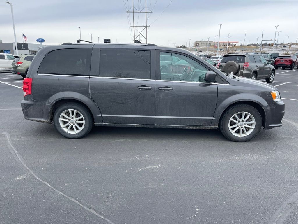 2020 Dodge Grand Caravan SXT W/2nd and 3rd Row Tow N Go
