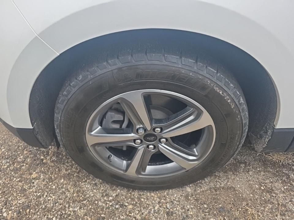 2023 Ford Edge SEL 201A Convenience Package with Panoramic Vista Roof