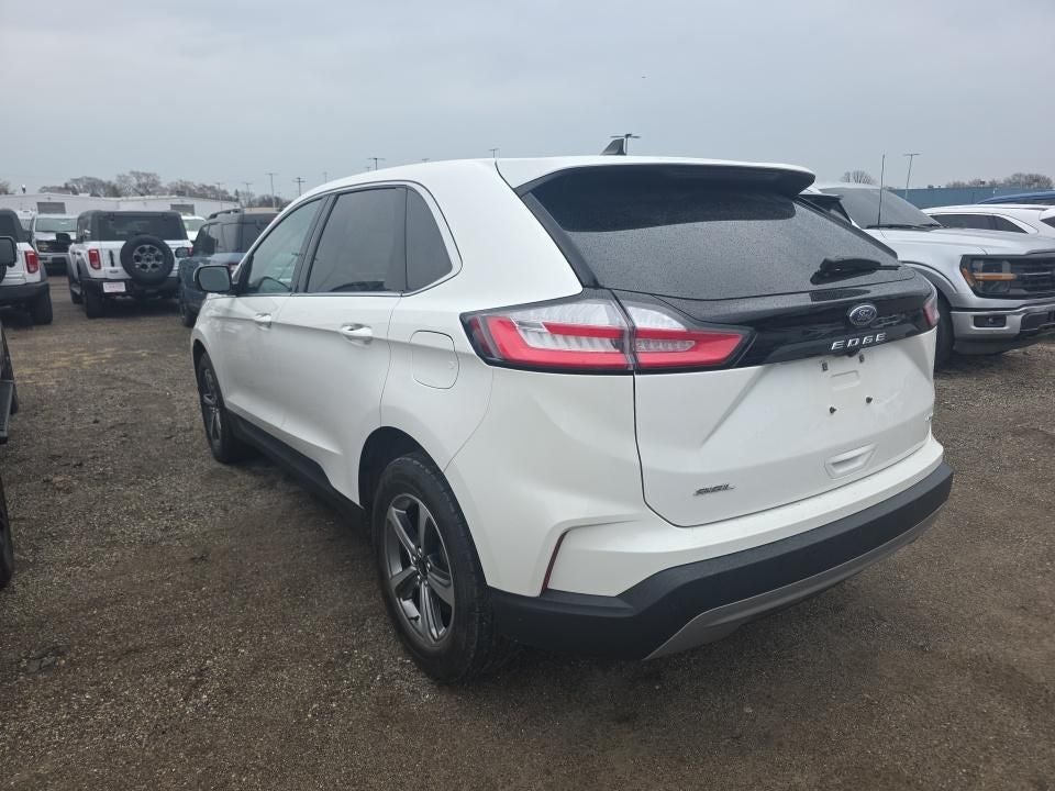 2023 Ford Edge SEL 201A Convenience Package with Panoramic Vista Roof