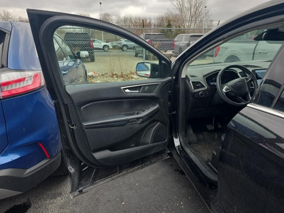 2023 Ford Edge SEL 201A Convenience Package with Heated Steering Whee
