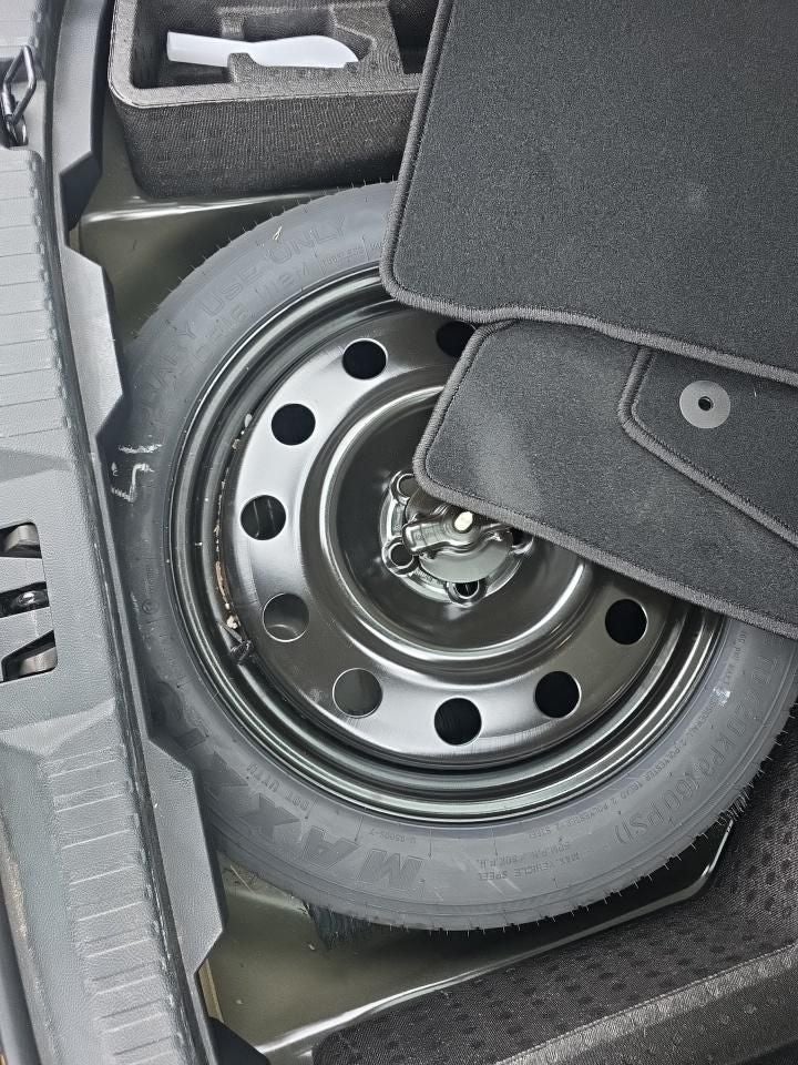 2023 Ford Edge SEL 201A Convenience Package with Heated Steering Whee