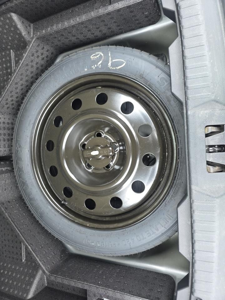 2024 Ford Edge SEL 201A Convenience Package with Heated Steering Whee