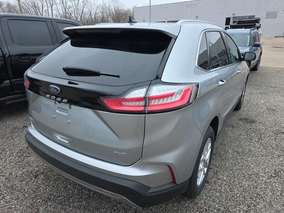 2024 Ford Edge SEL 201A Convenience Package with Heated Steering Whee