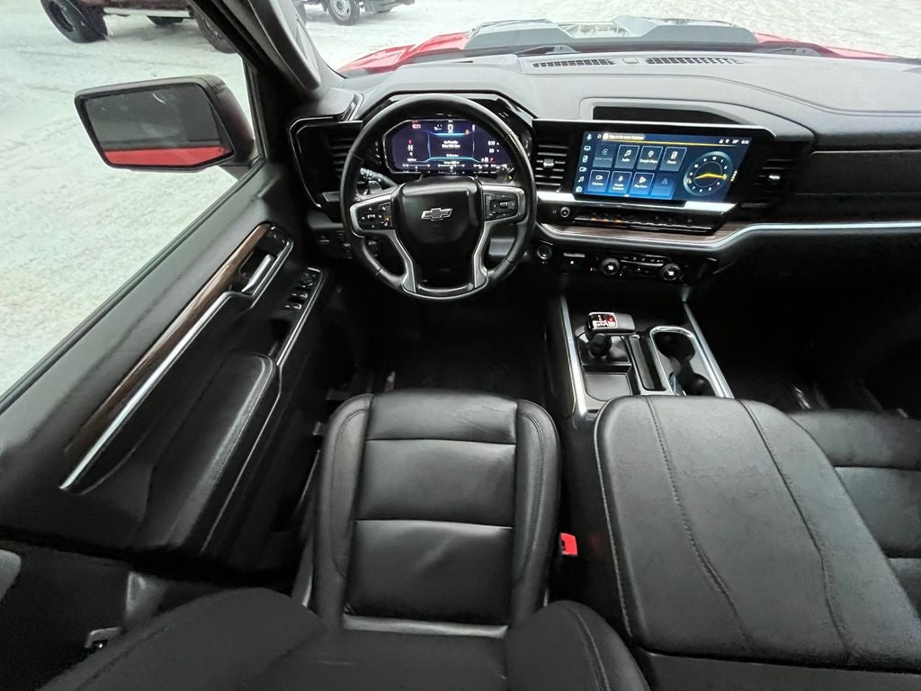 2024 Chevrolet Silverado 1500 LT Trail Boss Premium Package