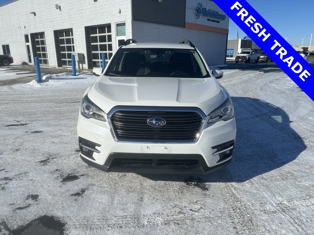 2019 Subaru Ascent Limited W/HEATED SEATS