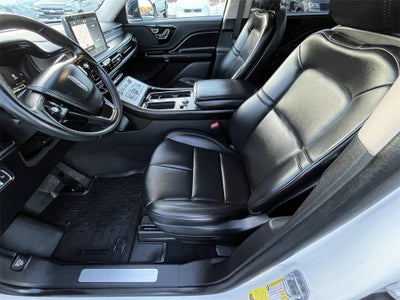 2022 Lincoln Aviator Standard W/ELEMENTS PACKAGE