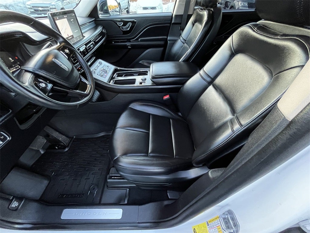 2022 Lincoln Aviator Standard W/ELEMENTS PACKAGE