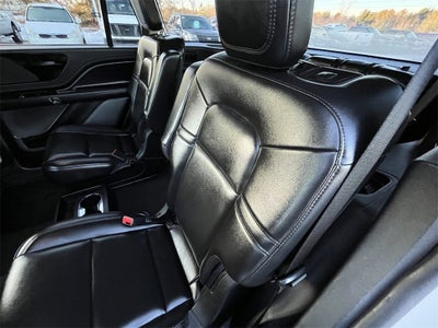 2022 Lincoln Aviator Standard W/ELEMENTS PACKAGE