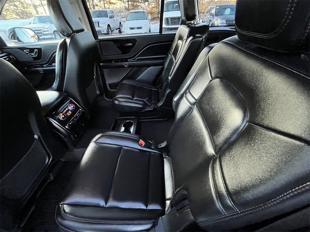 2022 Lincoln Aviator Standard W/ELEMENTS PACKAGE