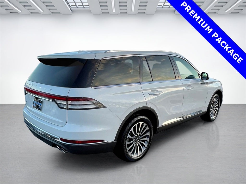 2022 Lincoln Aviator Standard W/ELEMENTS PACKAGE