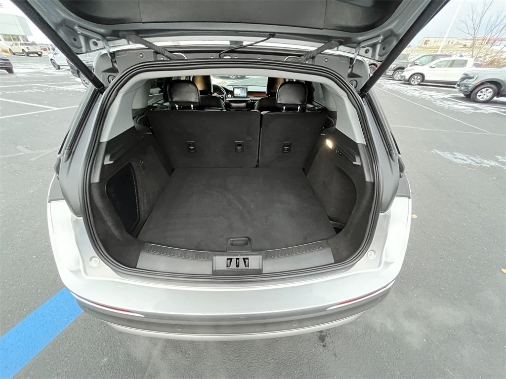 2022 Lincoln Corsair Reserve 201A Package