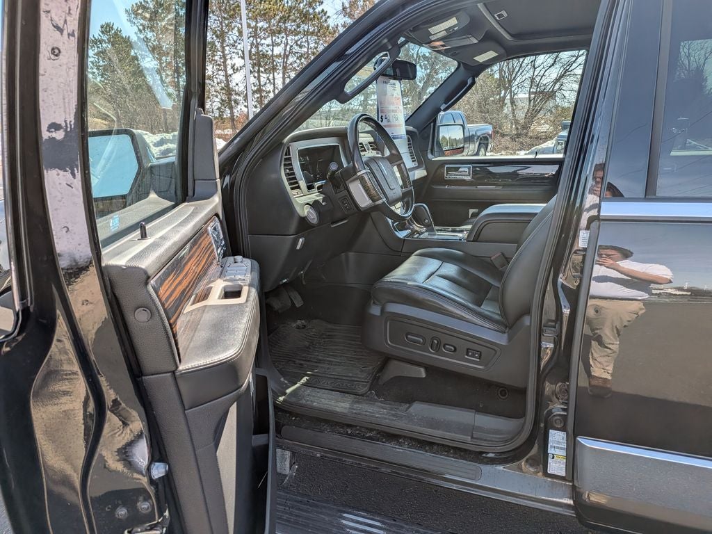 2010 Lincoln Navigator Base 101A Elite Package