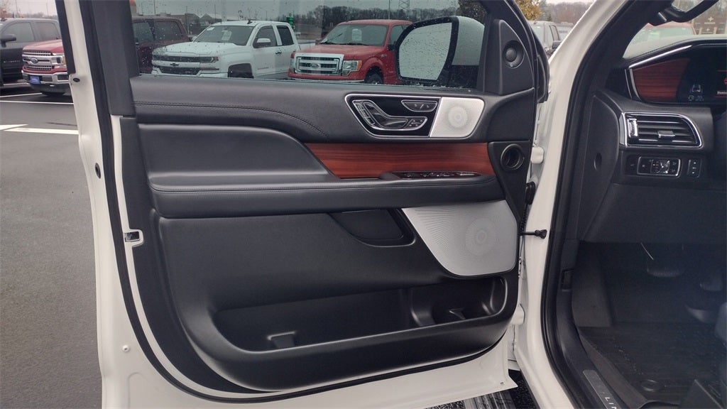 2024 Lincoln Navigator L 201A W/MONOCHROMATIC PACKAGE