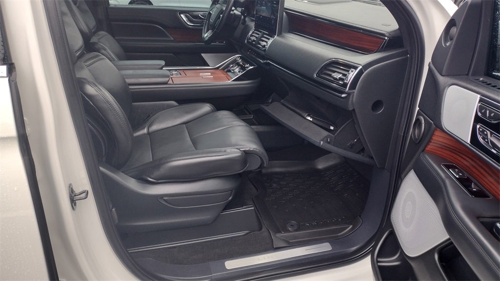 2024 Lincoln Navigator L 201A W/MONOCHROMATIC PACKAGE