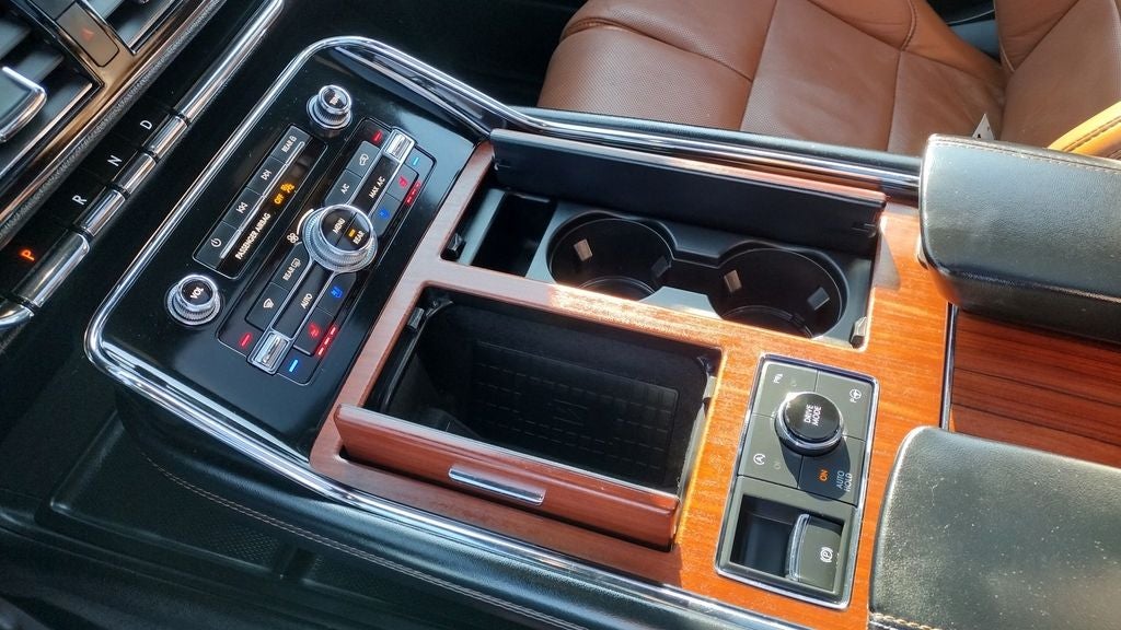 2020 Lincoln Navigator L L Reserve 208A W/Monochromatic Package