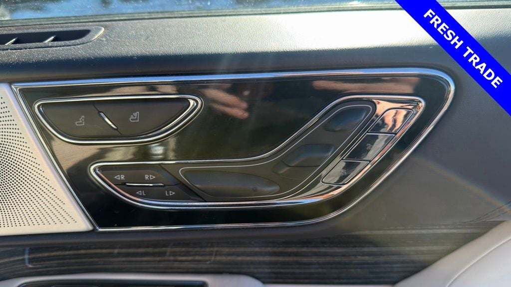 2022 Lincoln Navigator L Black Label 800A