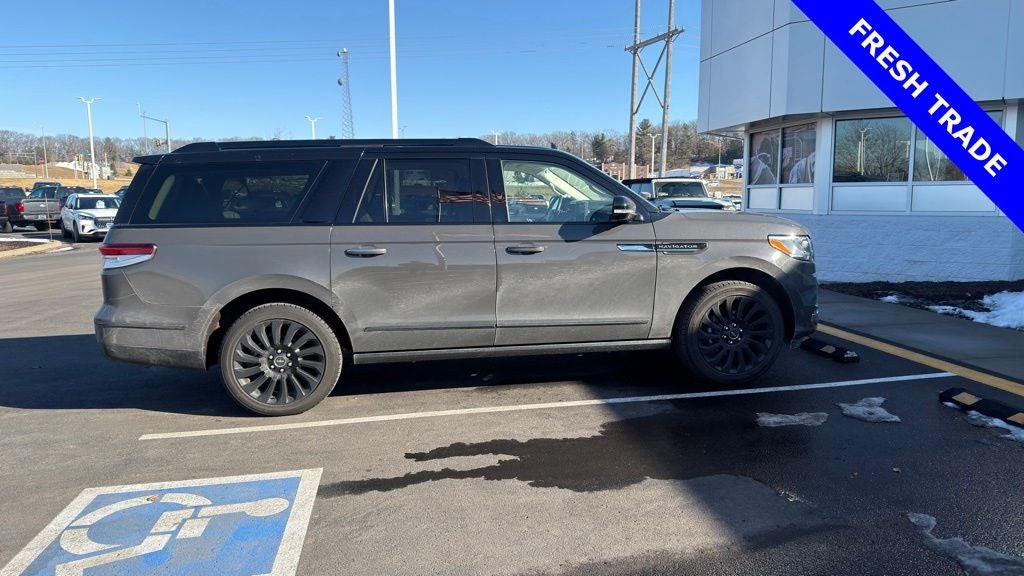 2022 Lincoln Navigator L Black Label 800A