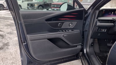 2024 Lincoln Nautilus Reserve 202A W/Jet Appearance Package