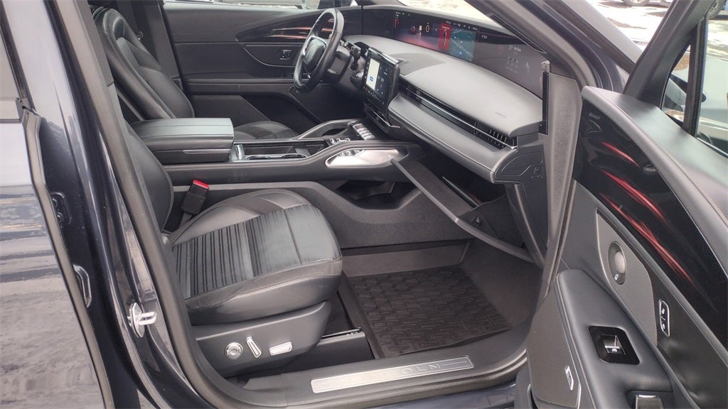 2024 Lincoln Nautilus Reserve 202A W/Jet Appearance Package