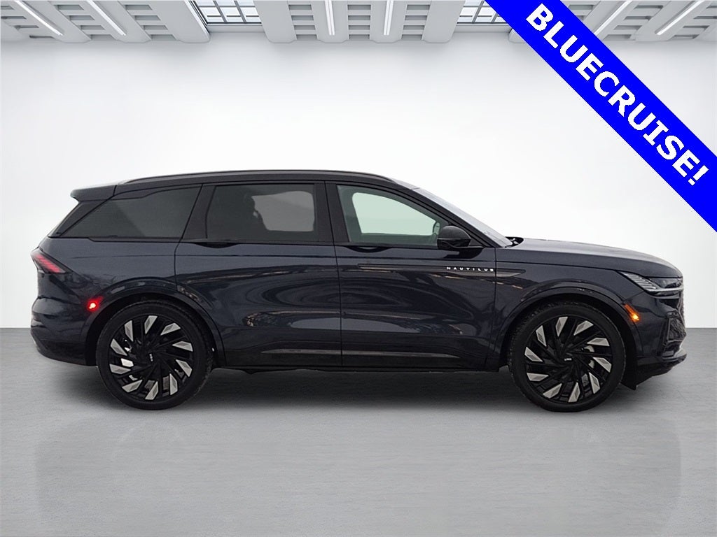 2024 Lincoln Nautilus Reserve 202A W/Jet Appearance Package