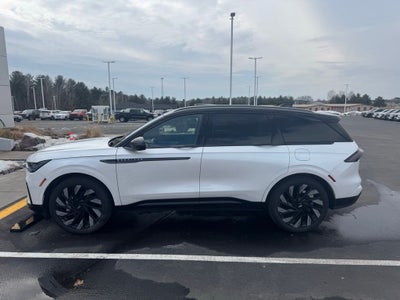 2024 Lincoln Nautilus Reserve 203A W/Jet Appearance Package